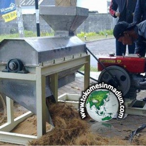 mesin pengurai sabut kelapa