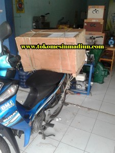 pengiriman mesin pecah kedelai tempe murah