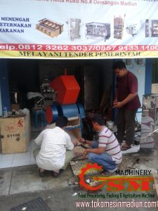 mesin pencacah daur ulang plastik