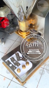 Mesin Pencetak Bakso Fomac