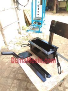 Mesin Cetak Batako Paving Manual Tumbuk